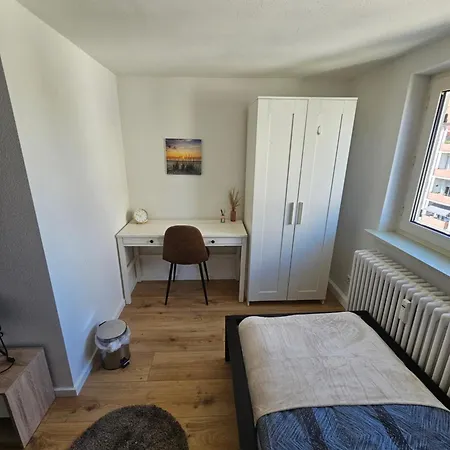 홈스테이 Monteurlodge Donaublick
