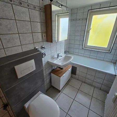 Monteurlodge Donaublick 홈스테이